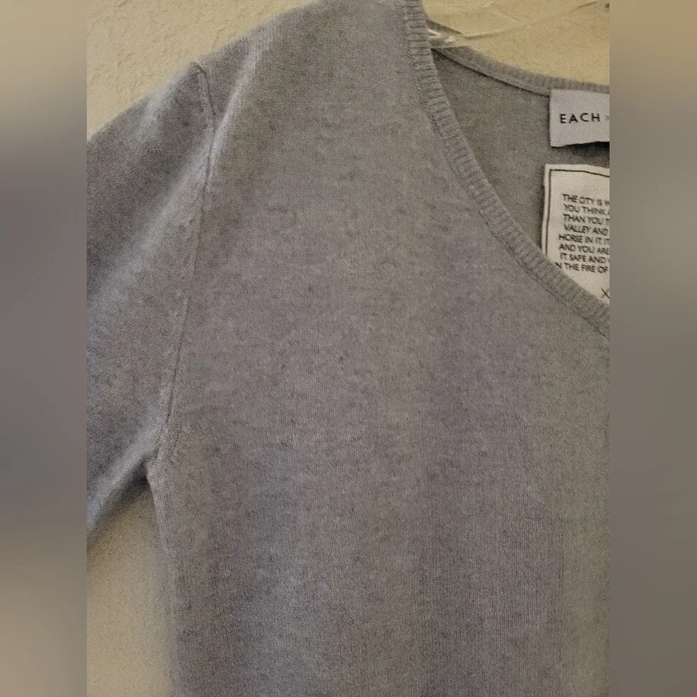 Each x Other Sweater Gray Patched 100% Cashmere Relaxed Fit V-neck Size XS - Picture 6 of 13